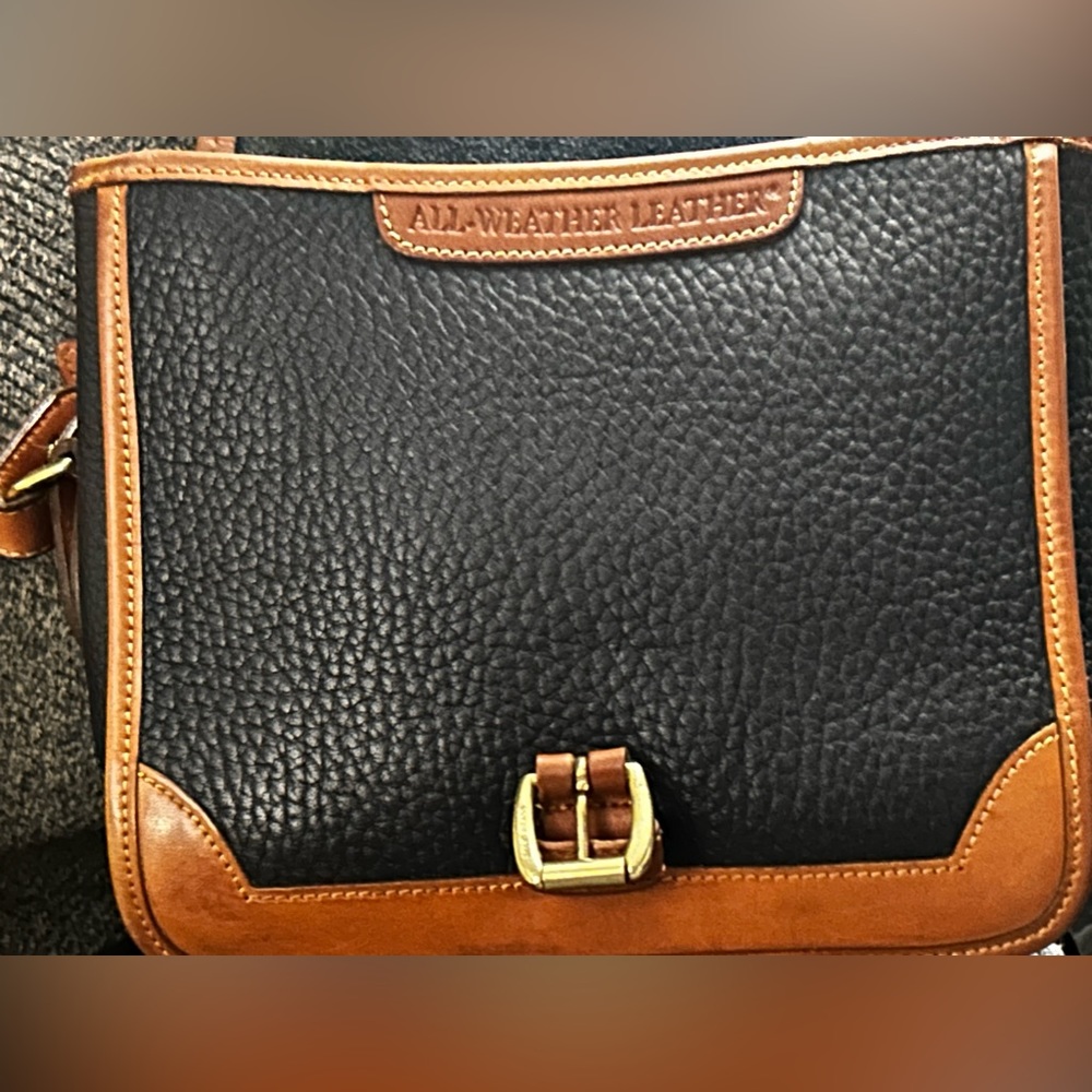 SOLD $65 Dooney & Bourke Vintage Crossbody/Shoulder Bag. All Weather Leather. - Picture 5 of 15